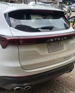 Jetour X70 Plus 1.6 6-Seater FWD 2022 White