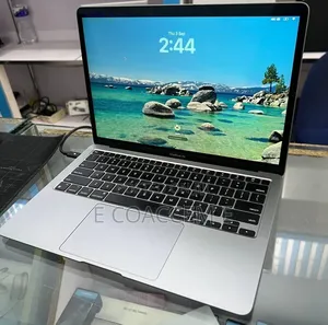 New Laptop Apple MacBook 16GB Apple M1 SSD 256GB