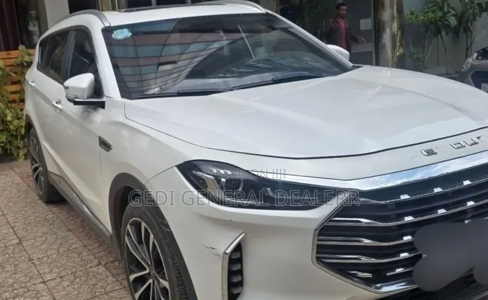 Jetour X70 Plus 1.6 6-Seater FWD 2022 White