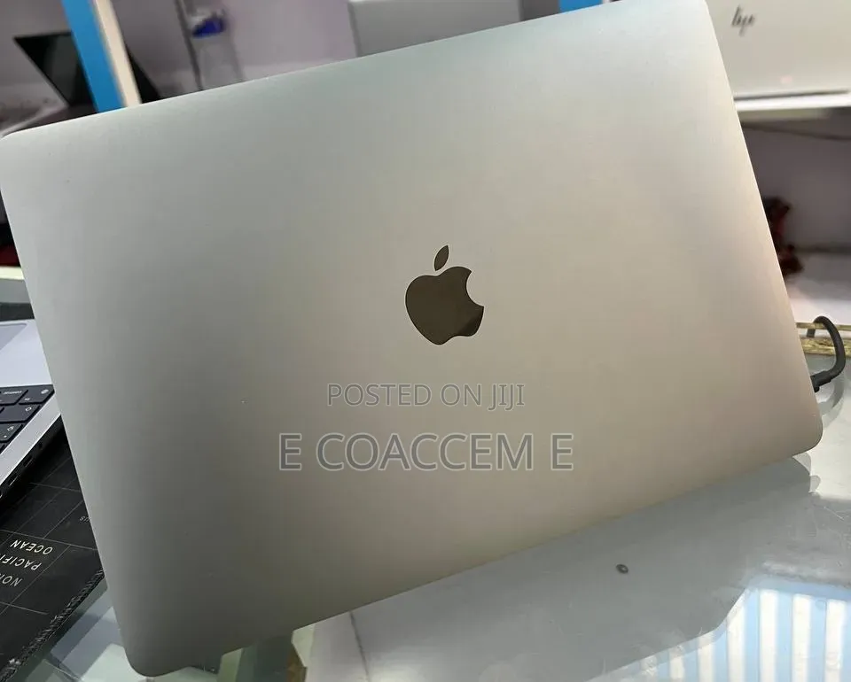 New Laptop Apple MacBook 16GB Apple M1 SSD 256GB