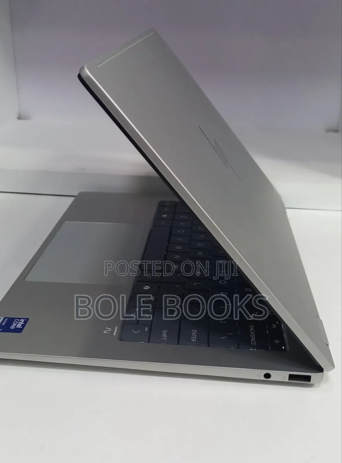 New Laptop HP OmniBook 5 Flip 16GB Intel Core Ultra 7 SSD 1T