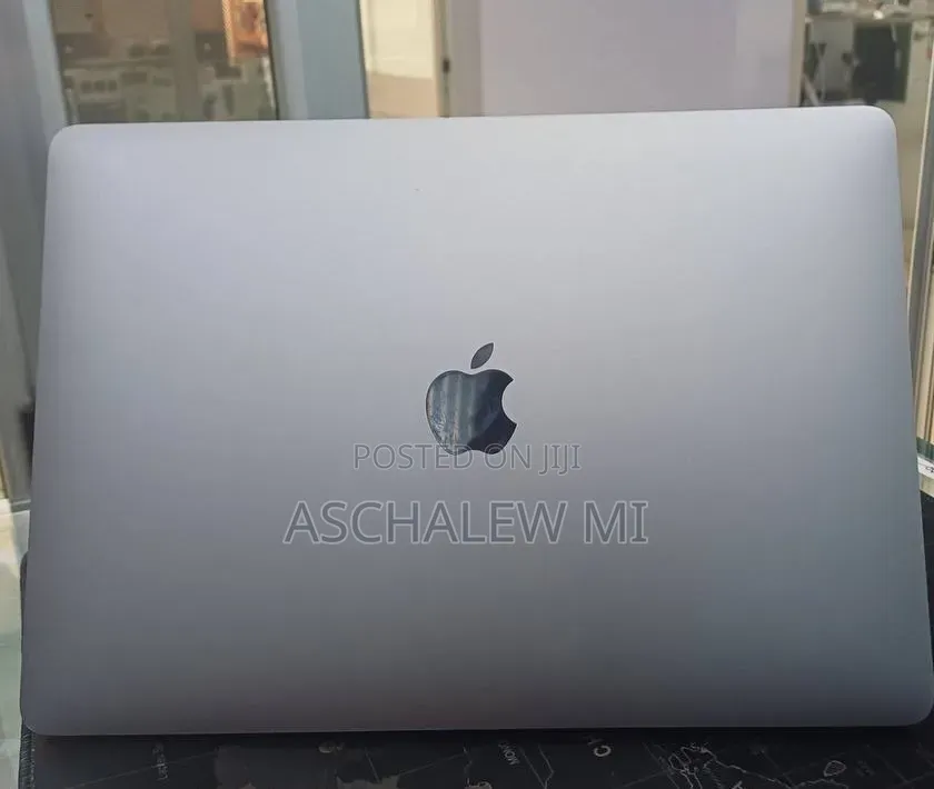 New Laptop Apple MacBook Air 2020 M1 8GB Apple M1 SSD 256GB
