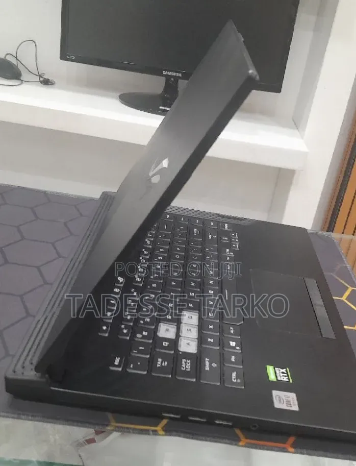 New Laptop Asus ROG Strix G15 16GB Intel Core i7 SSD 512GB
