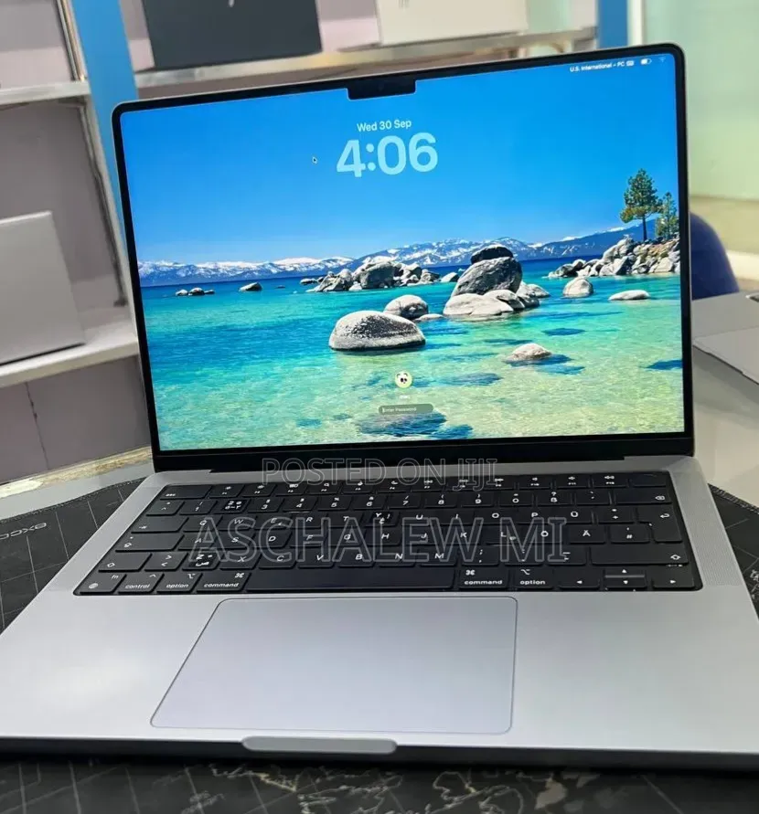 New Laptop Apple MacBook Pro 2021 M1 16GB Apple M1 Pro SSD 512GB