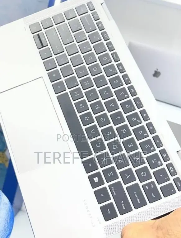 New Laptop HP EliteBook x360 1040 G7 16GB Intel Core i7 SSD 512GB