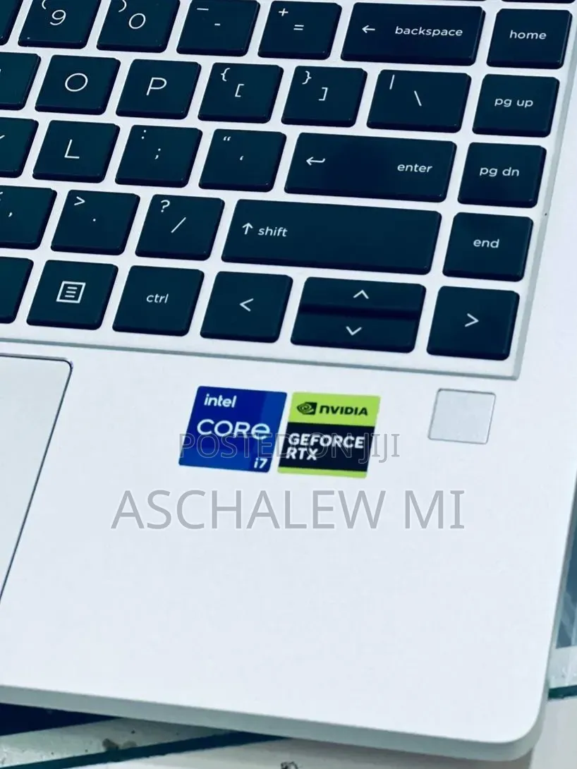 New Laptop HP ProBook 440 G10 16GB Intel Core i7 SSD 1T