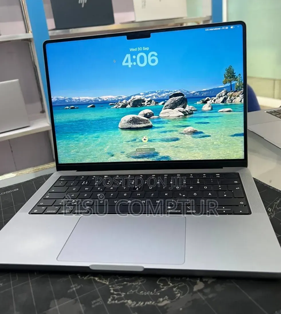 New Laptop Apple MacBook Pro 2021 M1 16GB Apple M1 Pro SSD 512GB