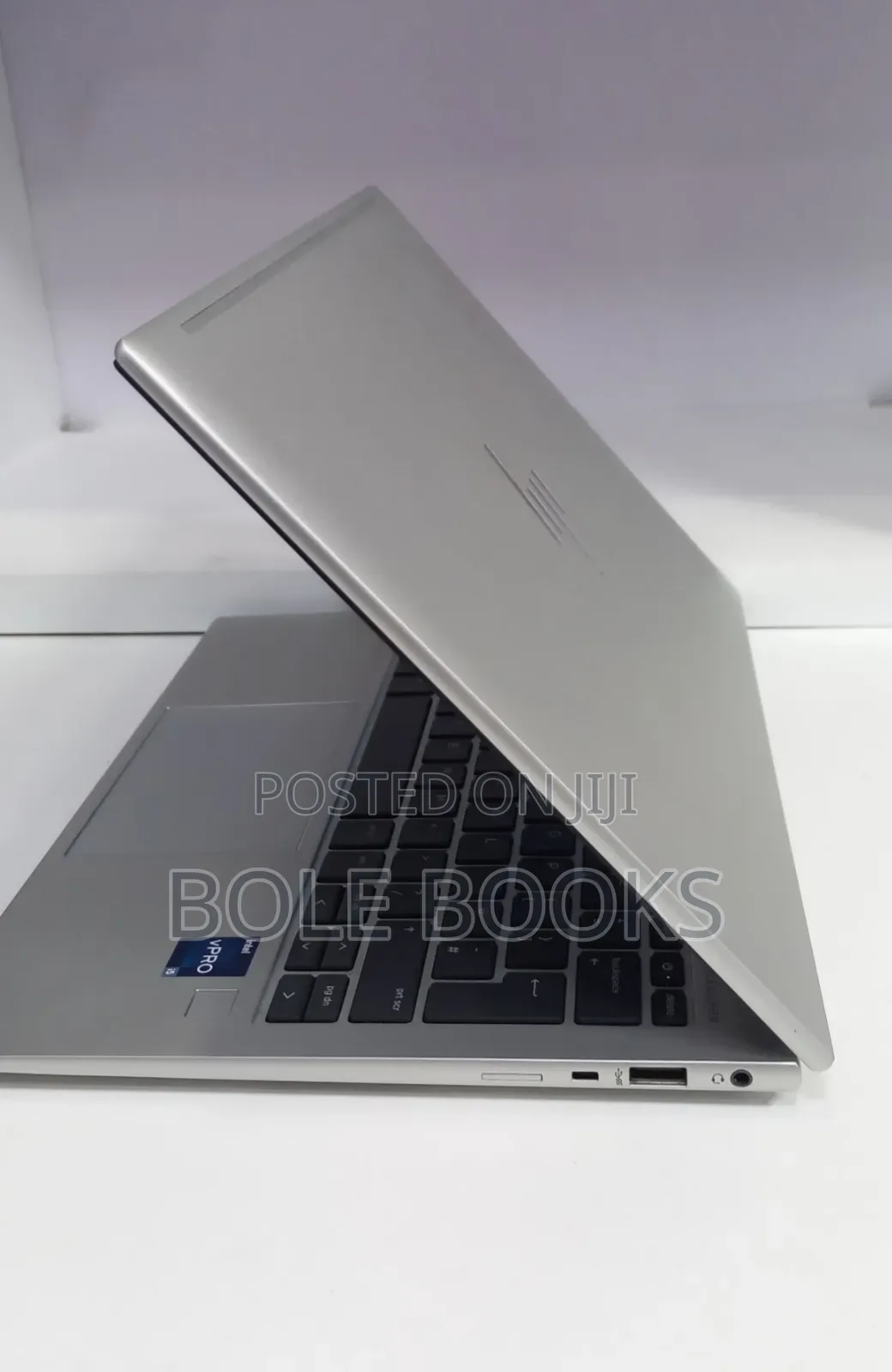 New Laptop HP EliteBook 830 G9 16GB Intel Core i5 SSD 512GB