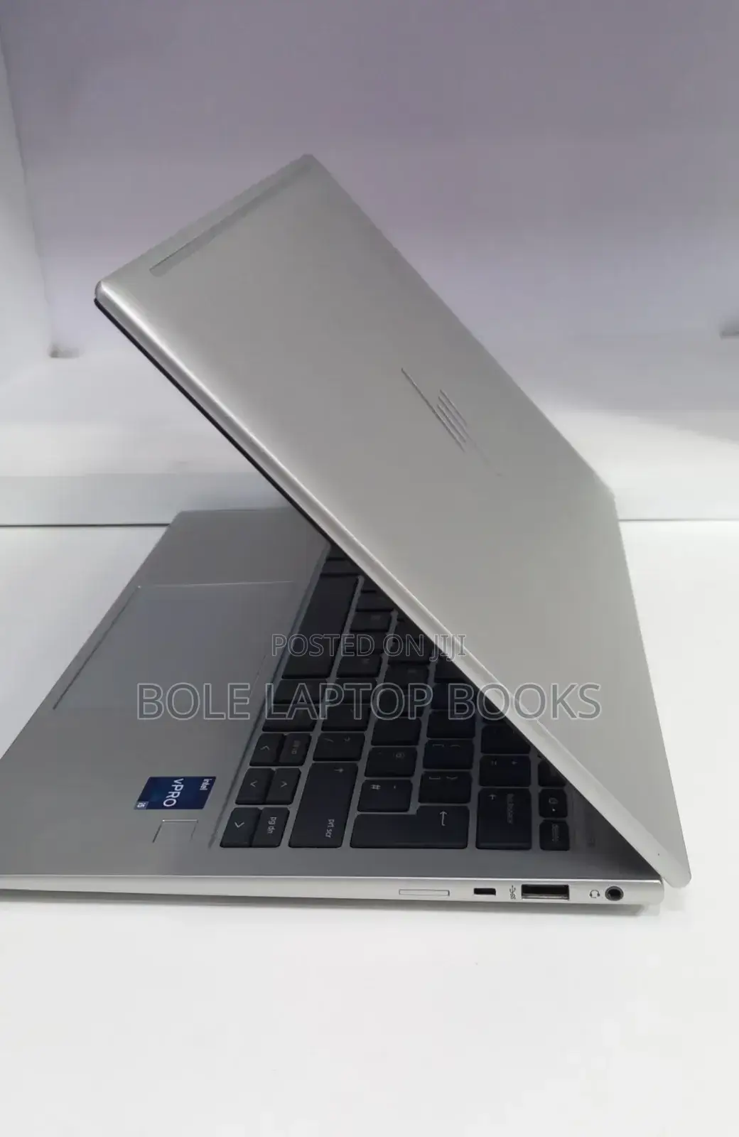 New Laptop HP EliteBook 830 G9 16GB Intel Core i5 SSD 512GB