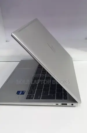 New Laptop HP EliteBook 830 G9 16GB Intel Core i5 SSD 512GB