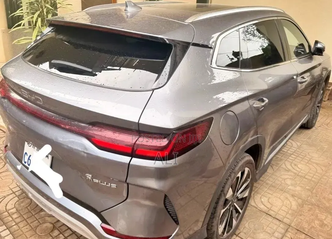 BYD Song Plus 2024 Gray