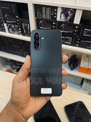 New Samsung Galaxy A17 5G 128 GB Black