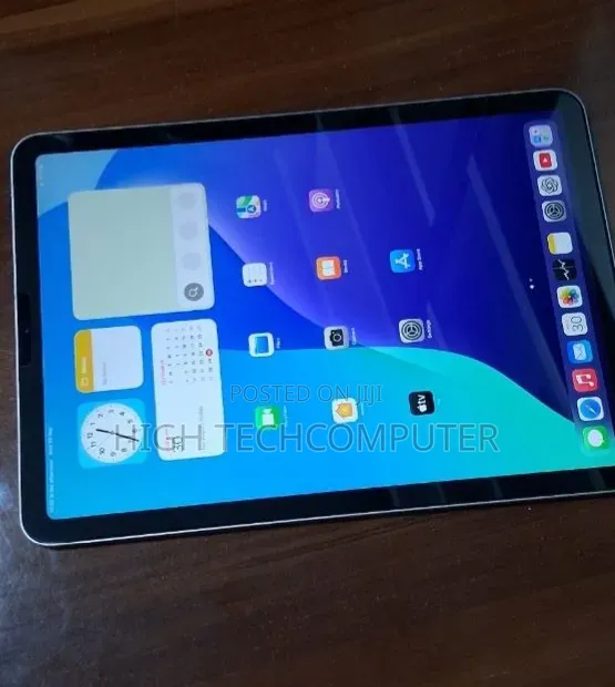 New Apple iPad Air 64 GB