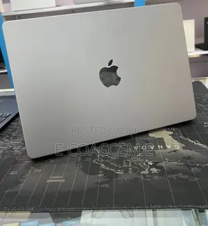 New Laptop Apple MacBook 16GB SSD 512GB