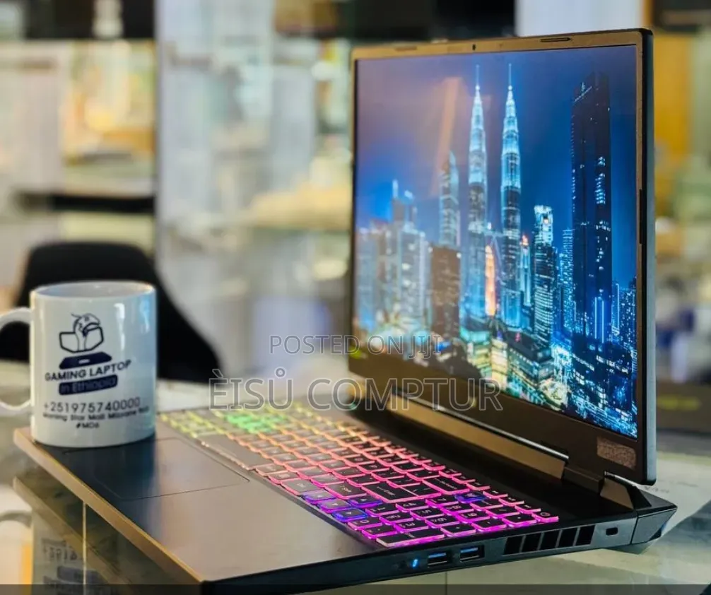 New Laptop Acer Predator Helios Neo 16 16GB Intel Core i5 SSD 512GB