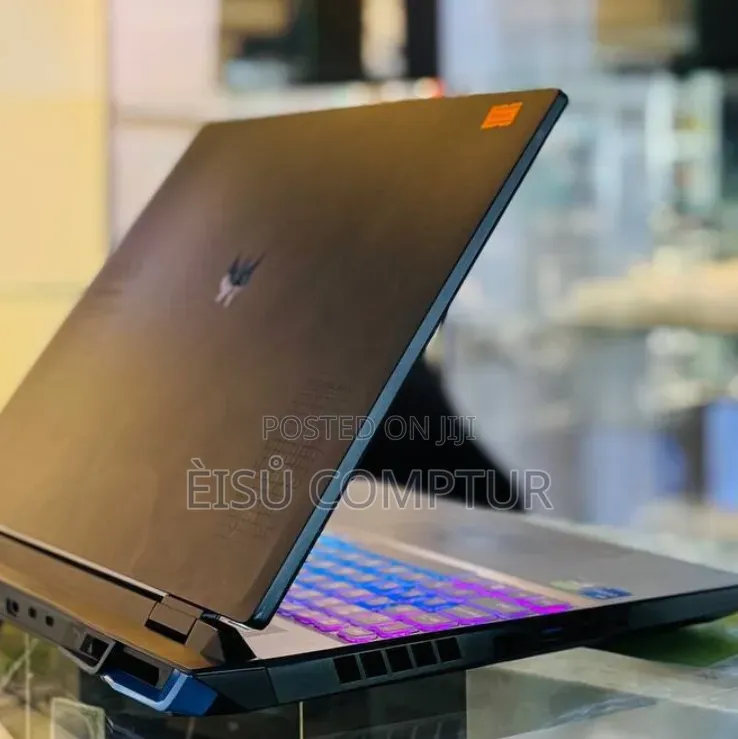 New Laptop Acer Predator Helios Neo 16 16GB Intel Core i5 SSD 512GB