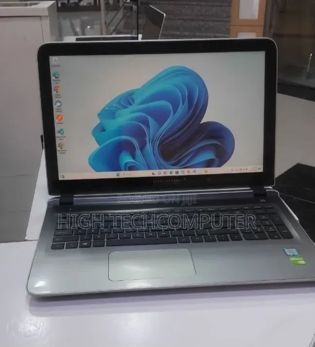 Laptop HP Pavilion 15 8GB Intel Core i5 HDD+SSD 1T