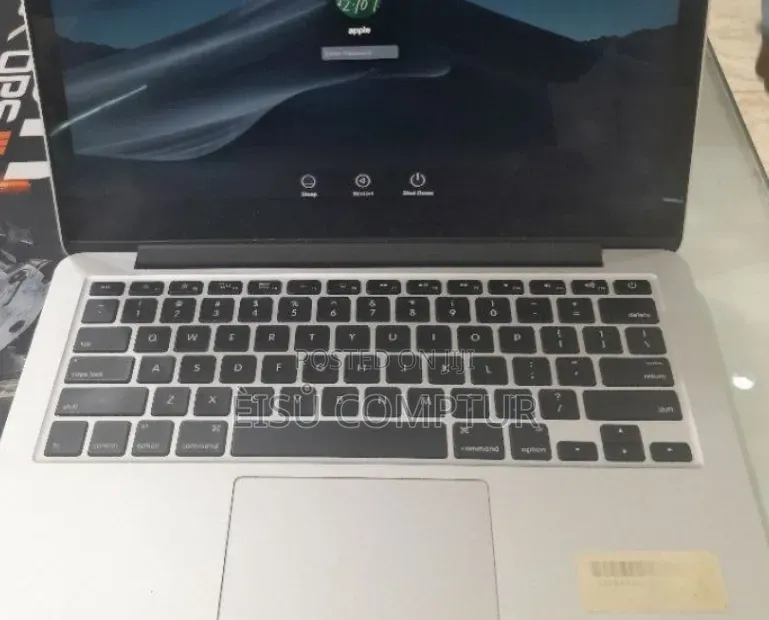 New Laptop Apple MacBook Air 2015 16GB AMD A6 SSD 256GB