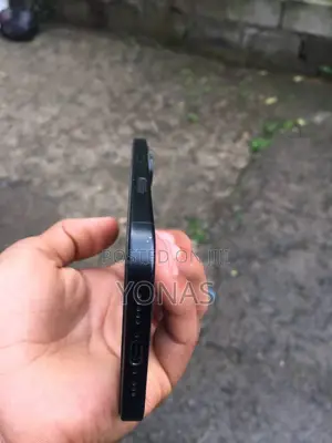 Apple iPhone 16 128 GB Black