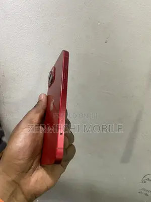 Apple iPhone 13 128 GB Red