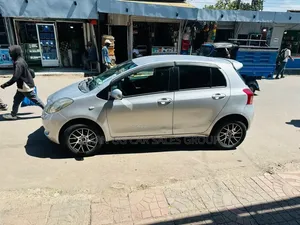Toyota Yaris 2009 Silver