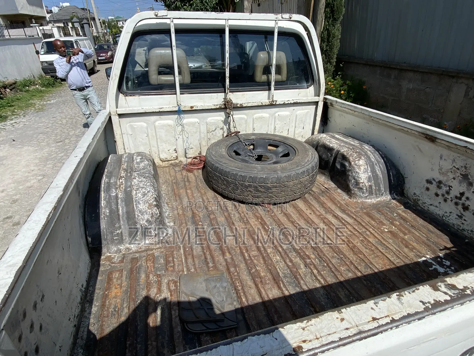 Mitsubishi L200 Double Cab 2.4 4WD 2000 White