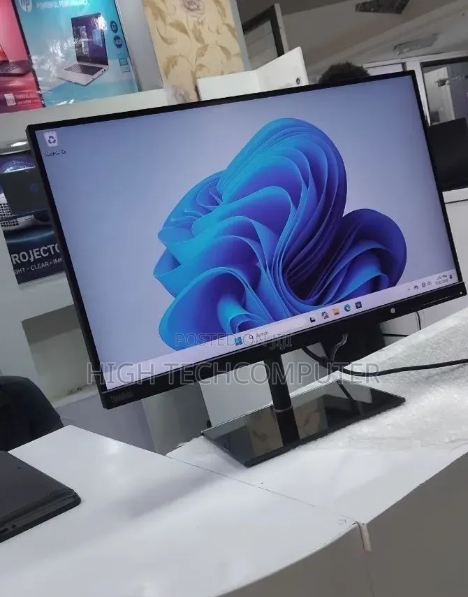 Brand New LENOVO 27" Inch 2k Frameless Monitor 2022/23 Brand
