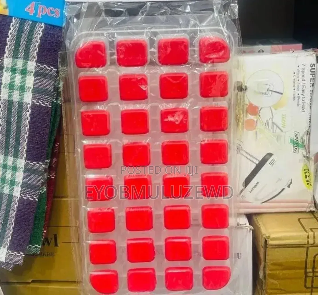 ለፍሪጅ የሚሆን በረዶ መጋገሪያ Ice Cube