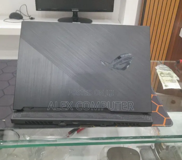 New Laptop Asus 16GB Intel Core i7 SSD 512GB