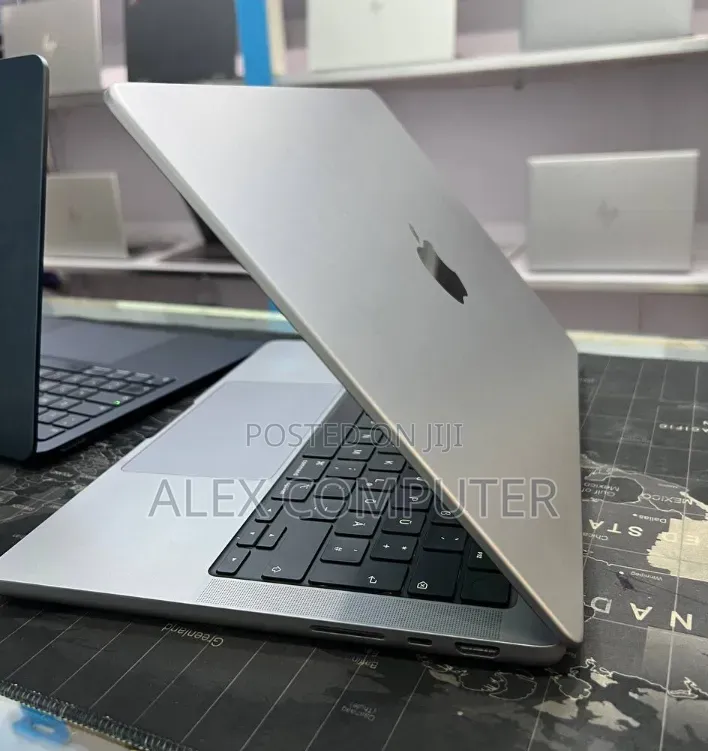 New Laptop Apple MacBook Pro 2021 M1 16GB Apple M1 Pro SSD 512GB