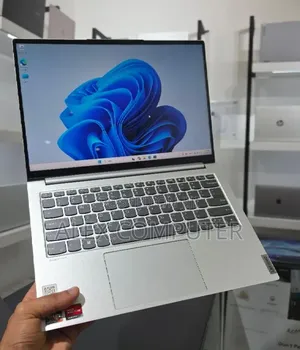 New Laptop Lenovo 16GB AMD Ryzen 7 SSD 512GB