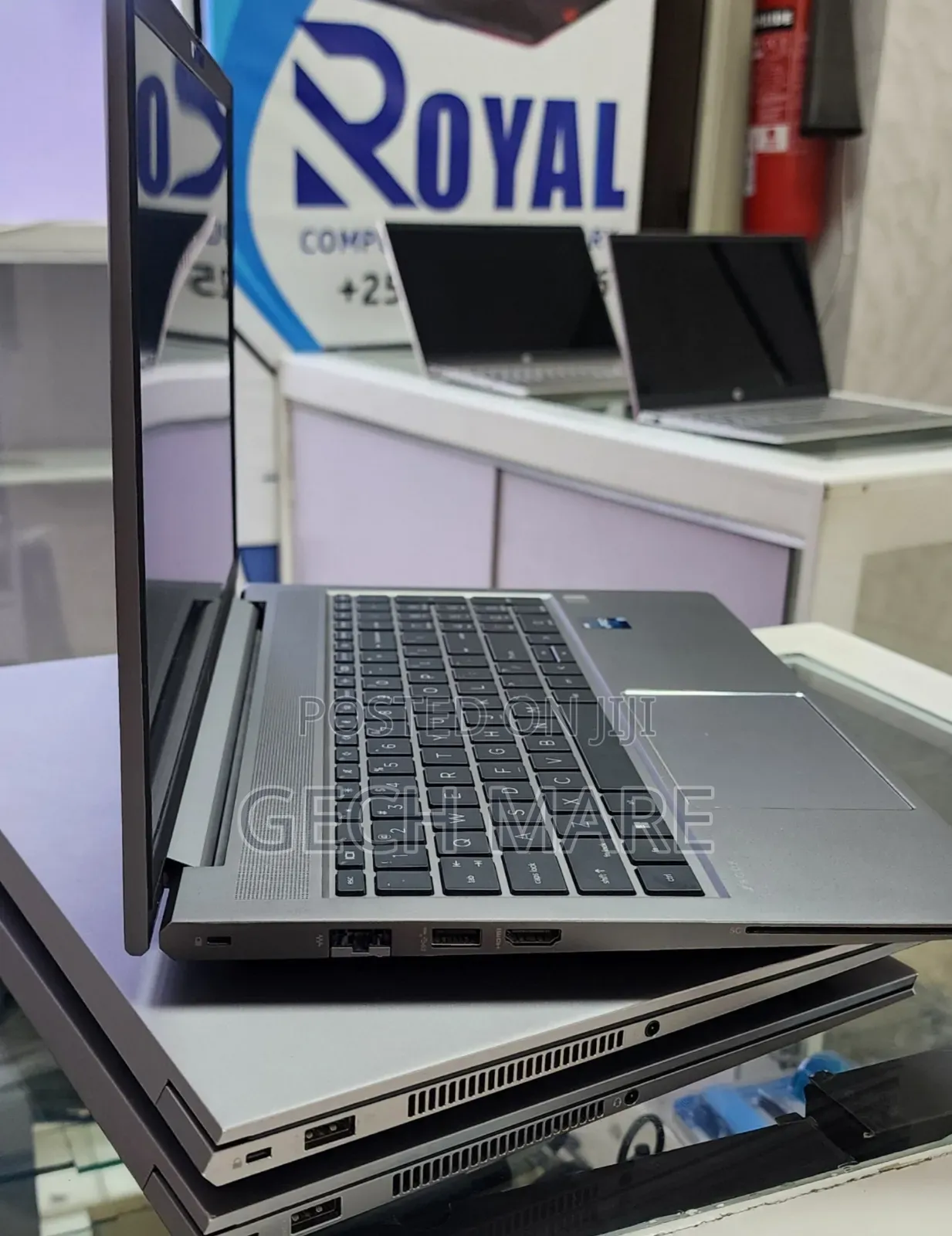 New Laptop HP ZBook 14 32GB Intel Core i9 SSD 512GB