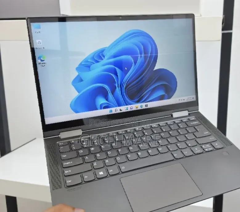 New Laptop Lenovo Yoga 7i 16GB Intel Core i5 SSD 512GB