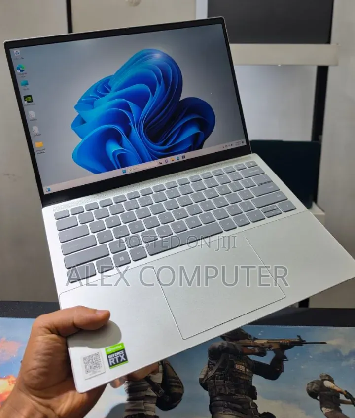 New Laptop Dell Inspiron 14 16GB Intel Core i7 SSD 512GB