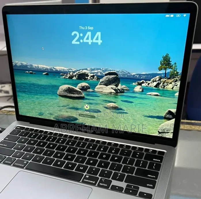 New Laptop Apple MacBook Air 2020 M1 16GB Apple M1 SSD 256GB