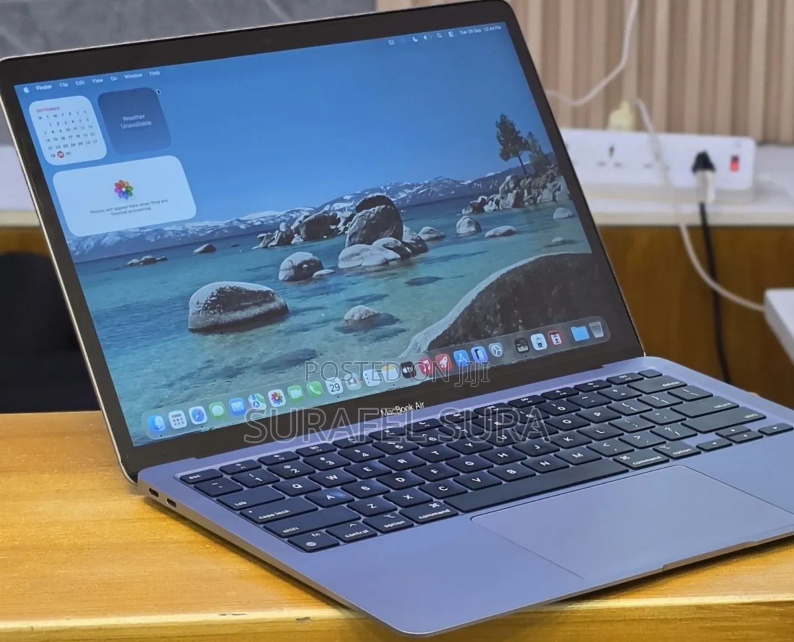 New Laptop Apple MacBook Air 2020 M1 16GB Apple M1 SSD 512GB