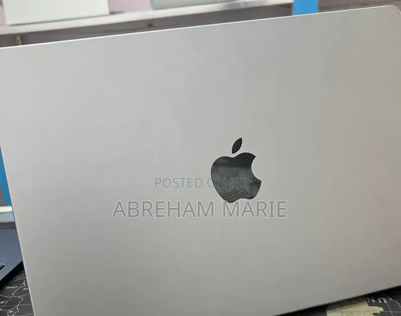 New Laptop Apple MacBook Pro 2021 M1 16GB Apple M1 Pro SSD 512GB