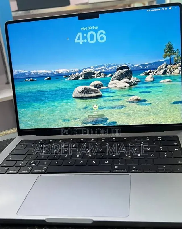 New Laptop Apple MacBook Pro 2021 M1 16GB Apple M1 Pro SSD 512GB