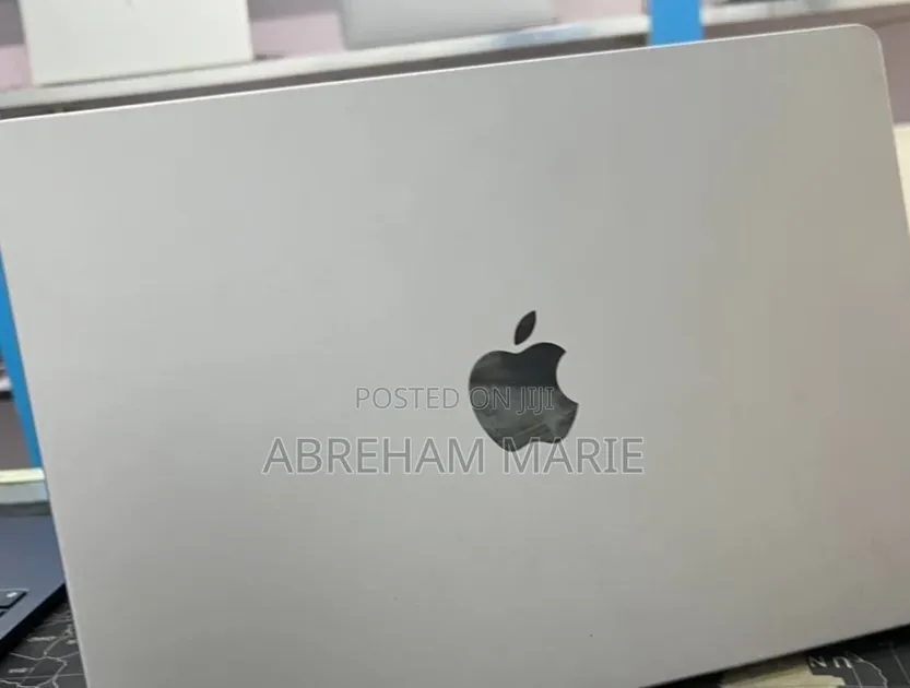 New Laptop Apple MacBook Pro 2021 M1 16GB Apple M1 Pro SSD 512GB