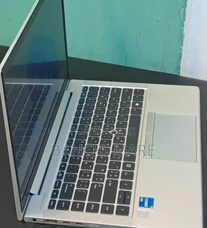 New Laptop HP EliteBook 840 G8 16GB Intel Core i5 SSD 512GB