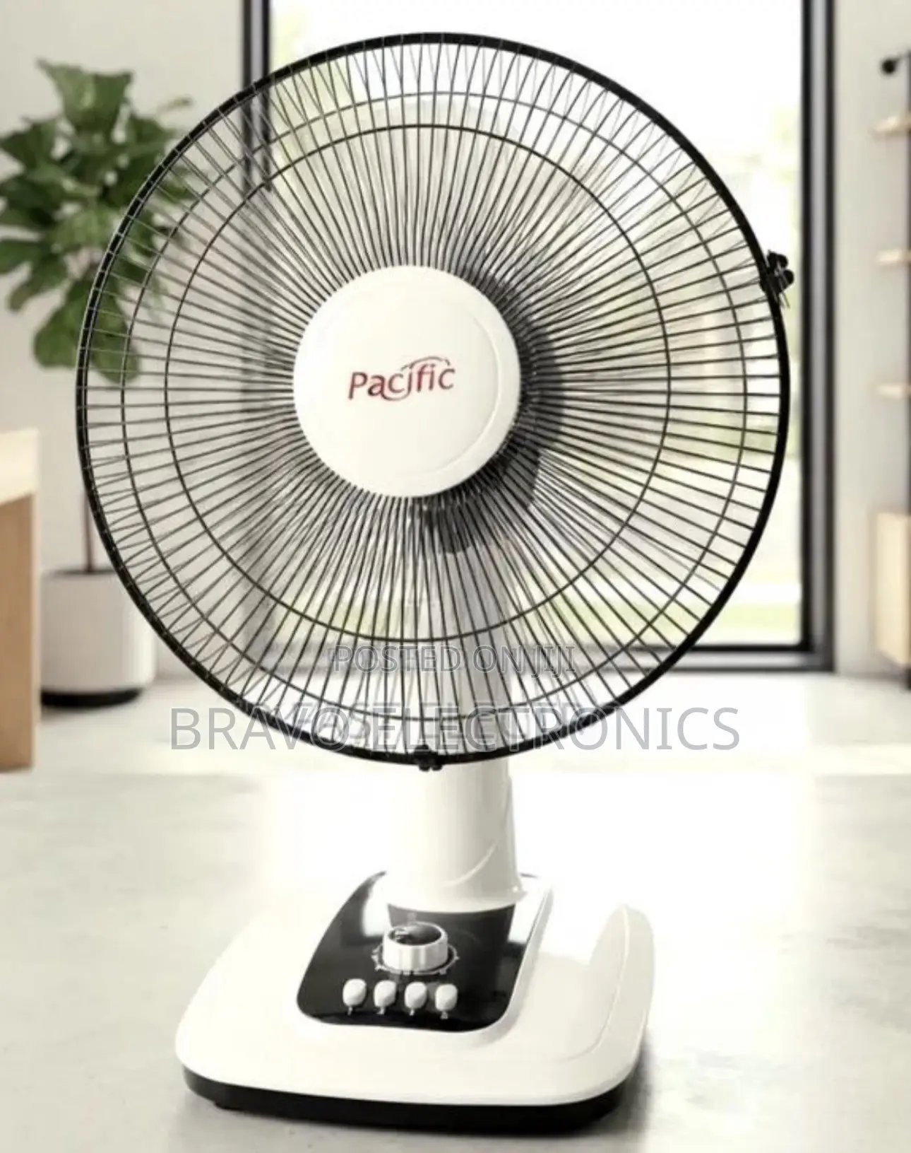 PACIFIC 16" Table Fan – Powerful Cooling Wide Airflow