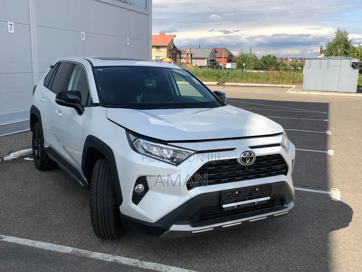 Toyota RAV4 2023 White