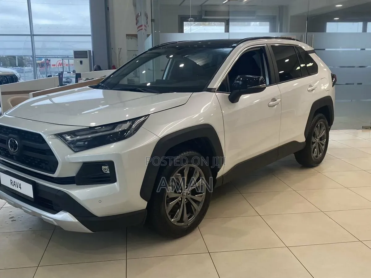 Toyota RAV4 2023 White