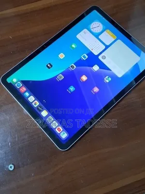 New Apple iPad Air 64 GB Silver