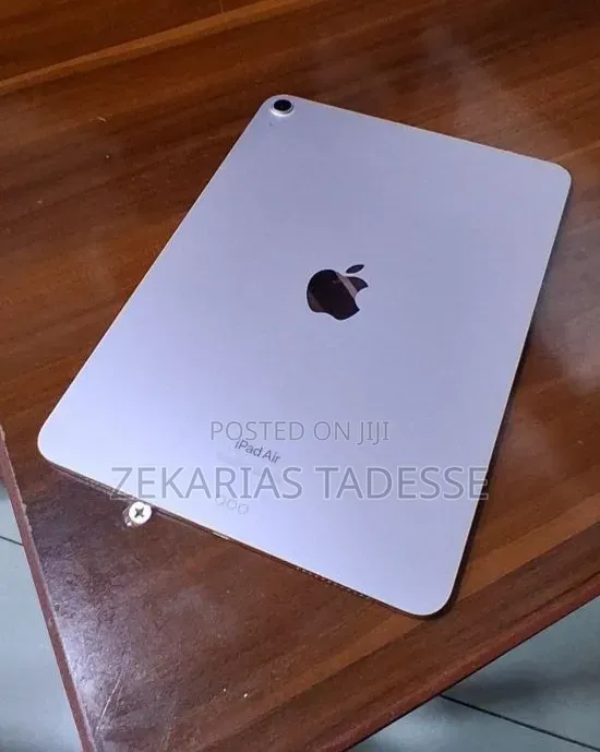 New Apple iPad Air 64 GB Silver