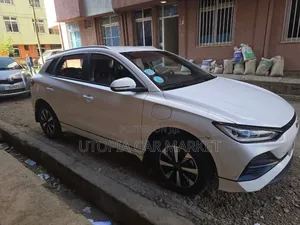 BYD E2 43 kWh 94 hp FWD 2023