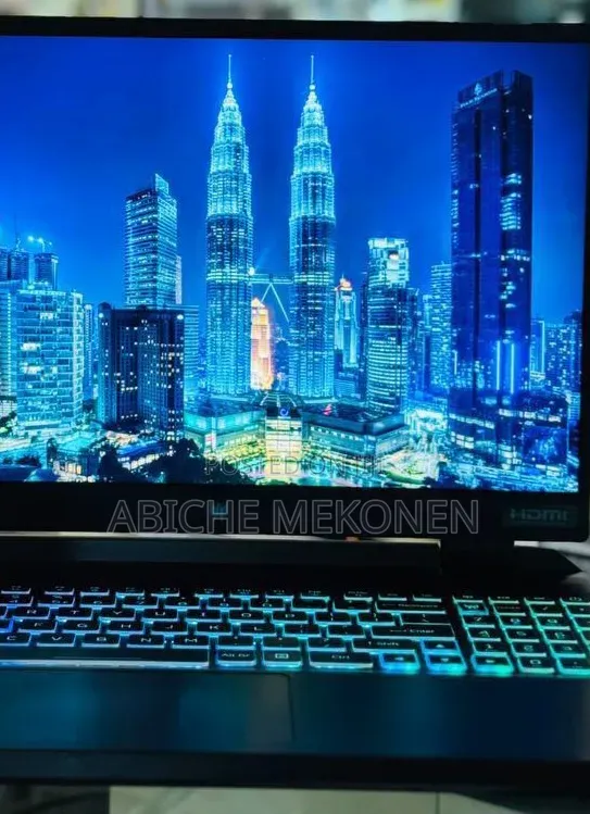 New Laptop Acer Predator Helios Neo 16 16GB Intel Core i5 SSD 512GB