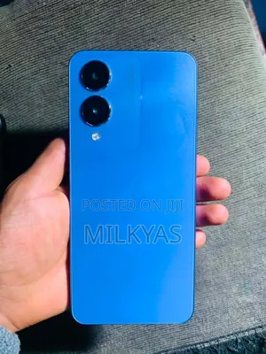 New Vivo Y36 128 GB Silver