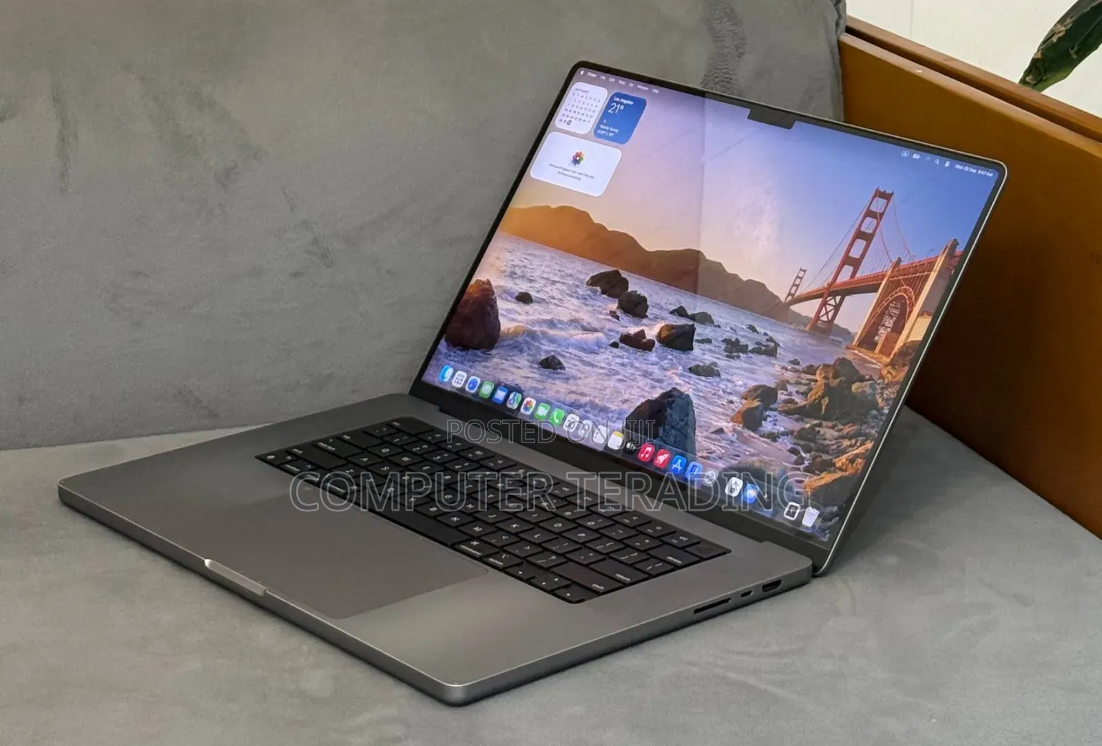 New Laptop Apple MacBook Pro 2021 M1 32GB Apple M1 Max SSD 1T