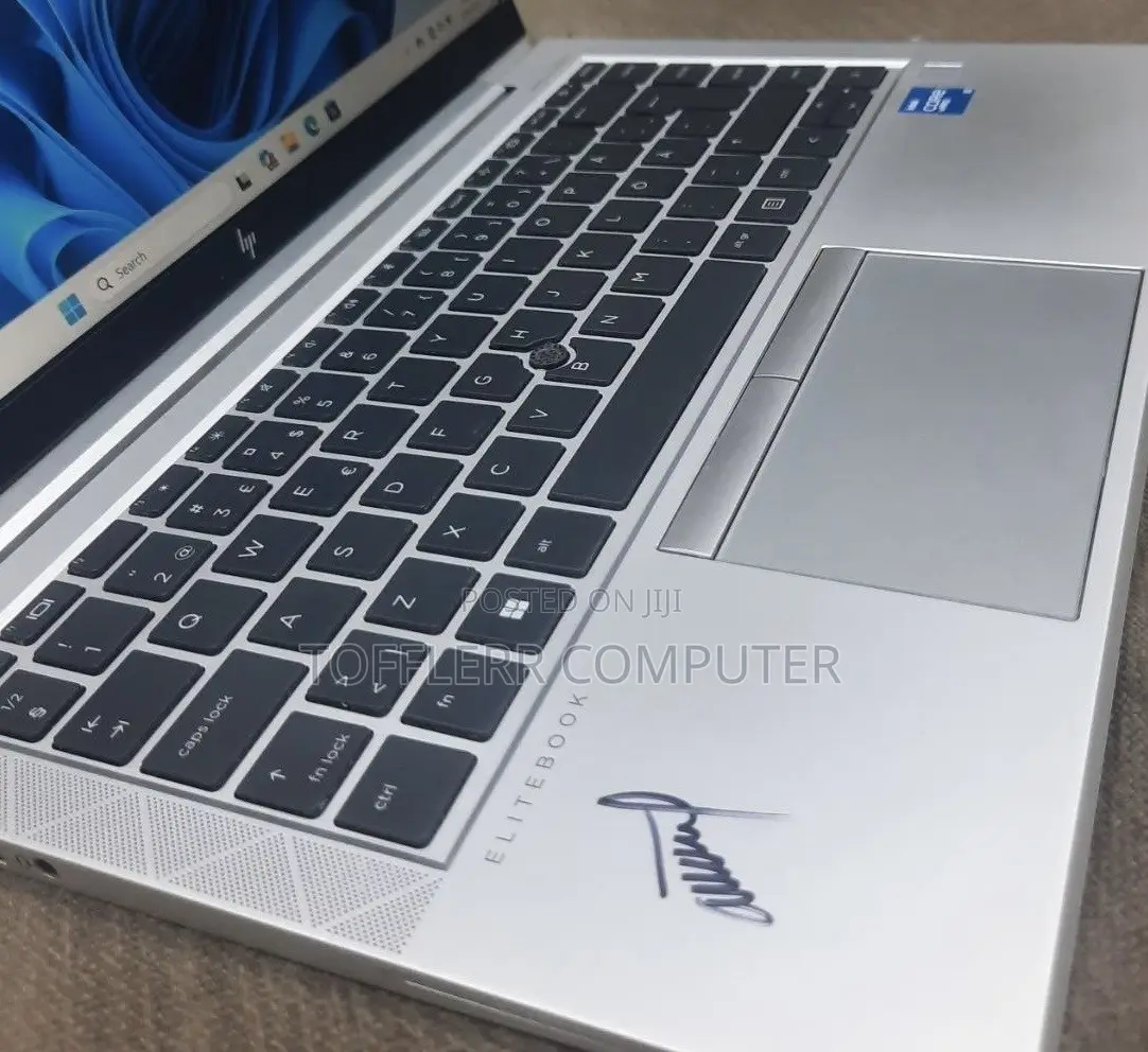 New Laptop HP EliteBook 840 16GB Intel Core i5 SSD 512GB